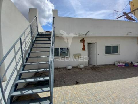 Moradia t3+2  remodelada