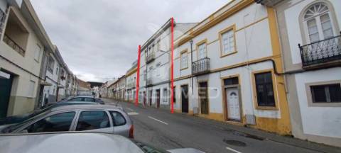 Moradia com 5 frações independentes