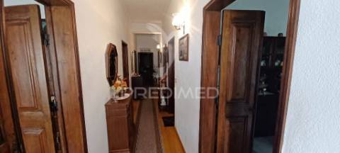 Moradia com 5 frações independentes