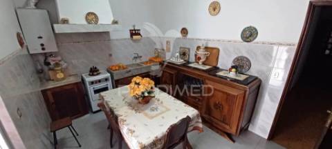 Moradia com 5 frações independentes