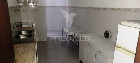 Moradia com 5 frações independentes