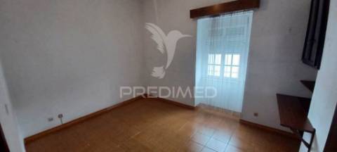 Moradia com 5 frações independentes