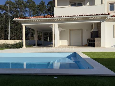 Moradia t4 nova -são mamede