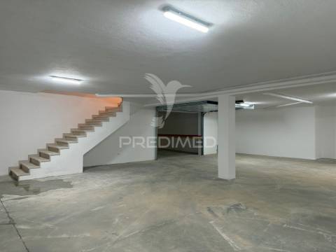 Moradia t4 nova -são mamede