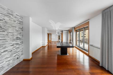 Magnífico apartamento t5 - porto