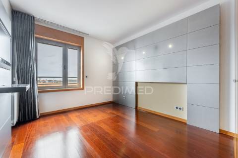Magnífico apartamento t5 - porto