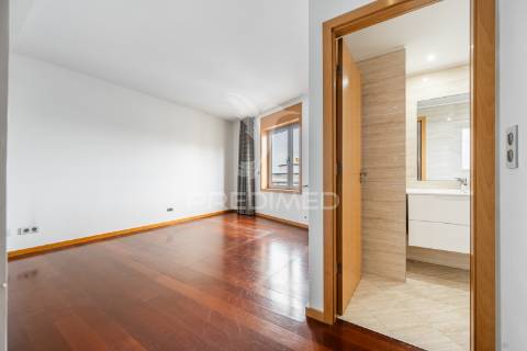 Magnífico apartamento t5 - porto