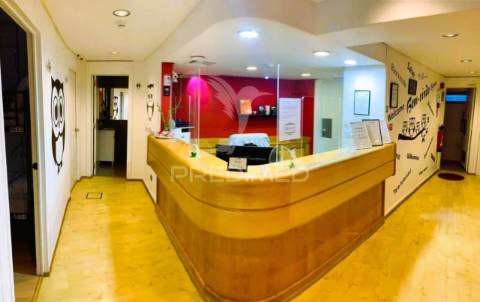 Hostel (39 almofadas) centro de lisboa - trespasse