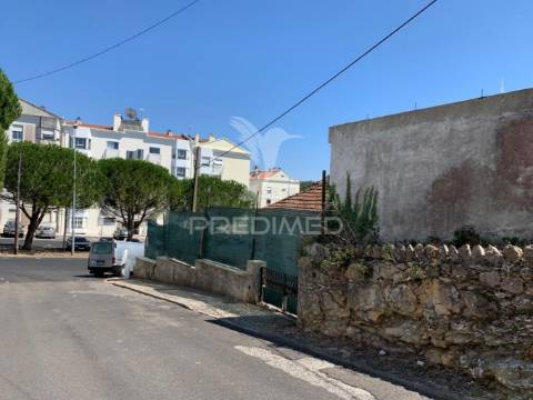 Terreno urbano com ruina rio de mouro, sintra