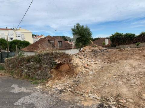 Terreno urbano com ruina rio de mouro, sintra