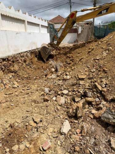 Terreno urbano com ruina rio de mouro, sintra