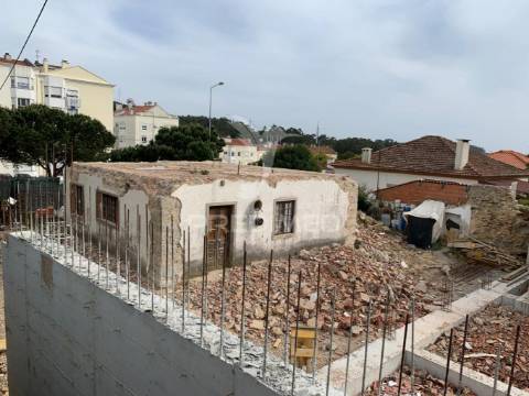 Terreno urbano com ruina rio de mouro, sintra