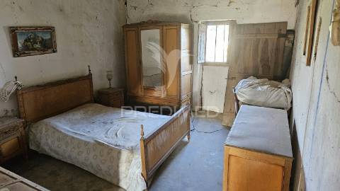 Monte alentejano 2.3 ha pavia, mora