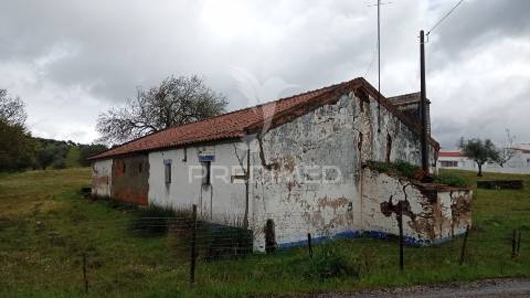 Monte alentejano 2.3 ha pavia, mora