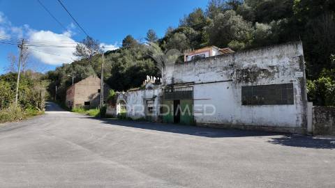 Moradia t3 para restaurar – pernes, santarém