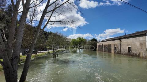 Moradia t3 para restaurar – pernes, santarém