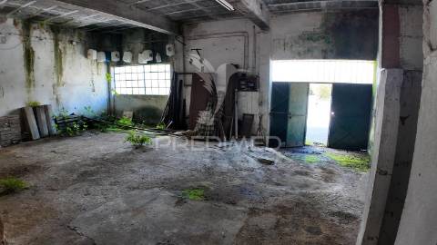 Moradia t3 para restaurar – pernes, santarém