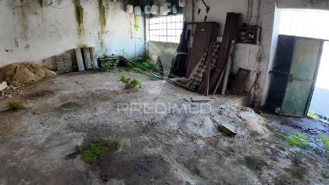 Moradia t3 para restaurar – pernes, santarém