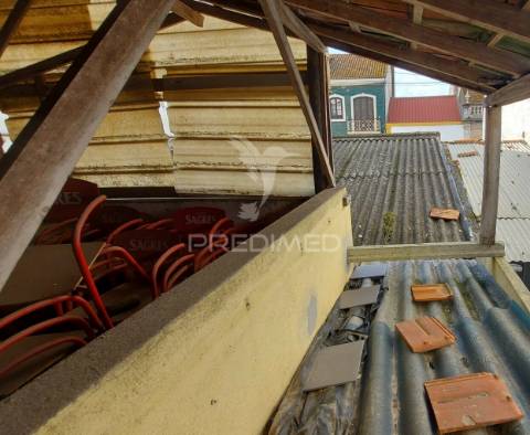 Espaço comercial; loja em alpiarça.