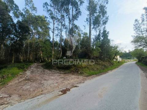 Terreno com 2850m2 para construção de uma moradia em gondemaria