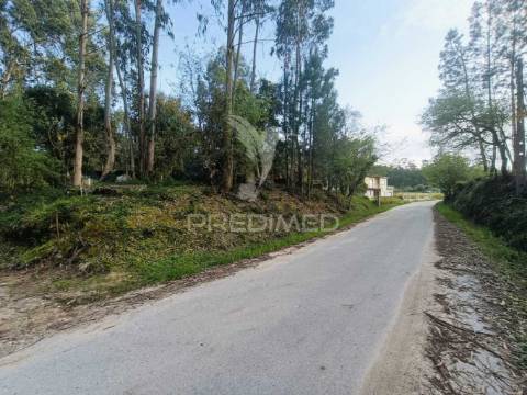 Terreno com 2850m2 para construção de uma moradia em gondemaria