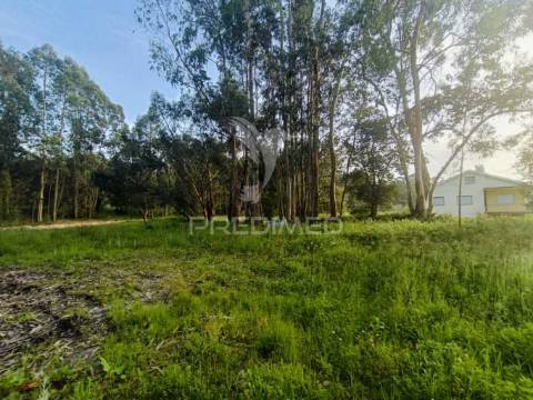 Terreno com 2850m2 para construção de uma moradia em gondemaria