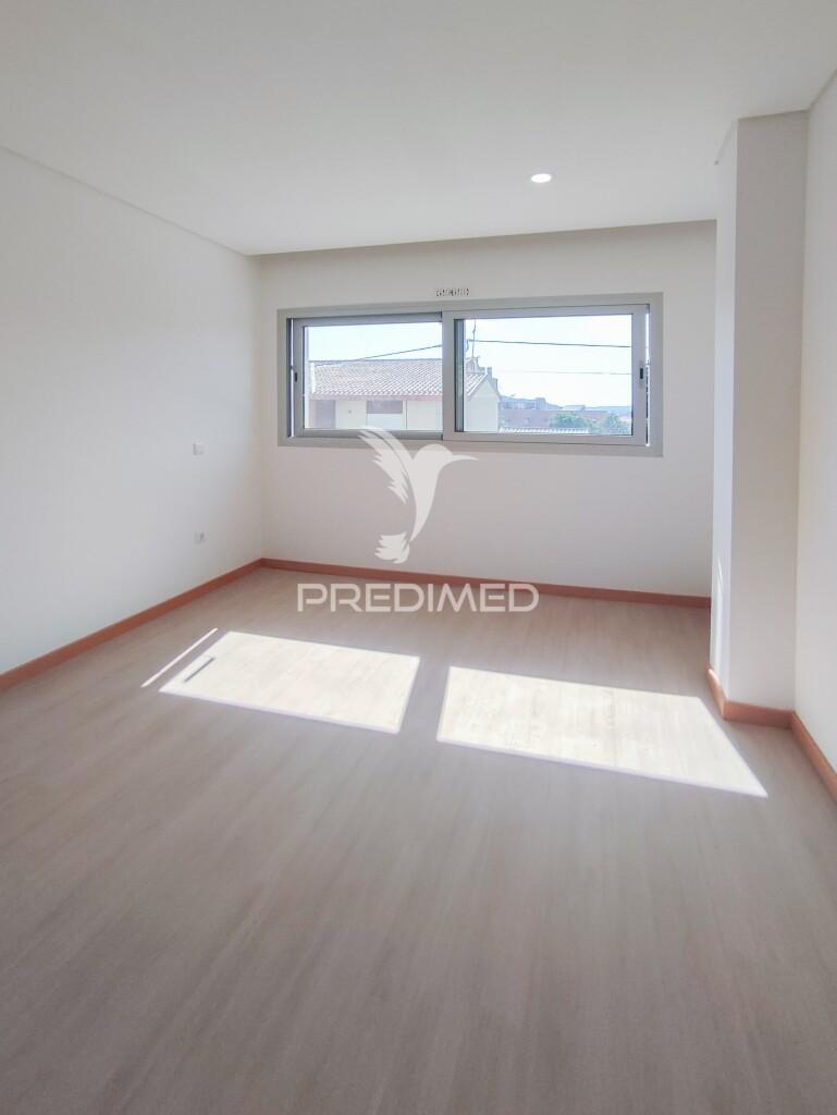 Apartamento t2 novo em urgezes