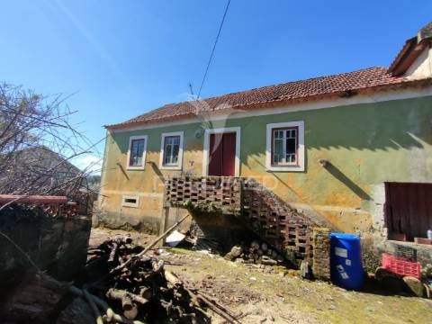 2 moradias com terreno - escandarão, ourém