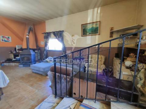 2 moradias com terreno - escandarão, ourém