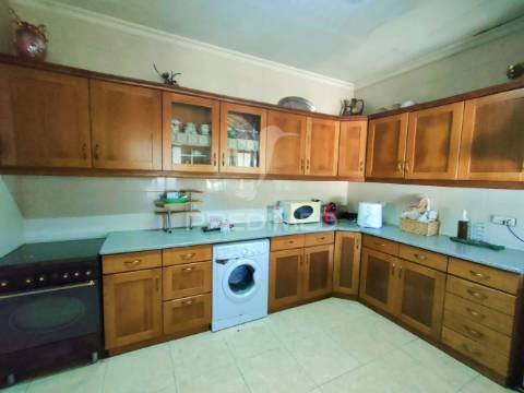 2 moradias com terreno - escandarão, ourém