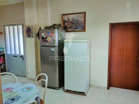 2 moradias com terreno - escandarão, ourém