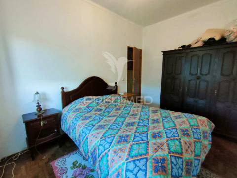 2 moradias com terreno - escandarão, ourém