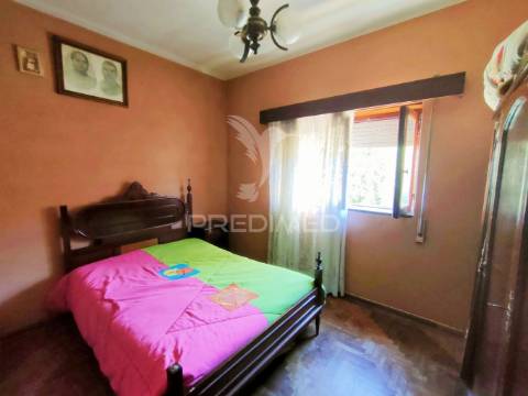 2 moradias com terreno - escandarão, ourém