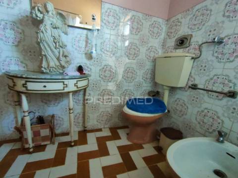 2 moradias com terreno - escandarão, ourém