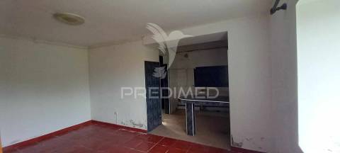 Moradia t4, para venda, em sto. antónio, são roque do pico