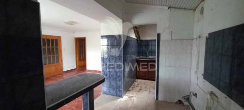 Moradia t4, para venda, em sto. antónio, são roque do pico