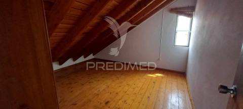 Moradia t4, para venda, em sto. antónio, são roque do pico