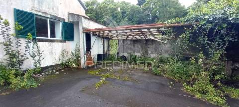 Moradia t4, para venda, em sto. antónio, são roque do pico