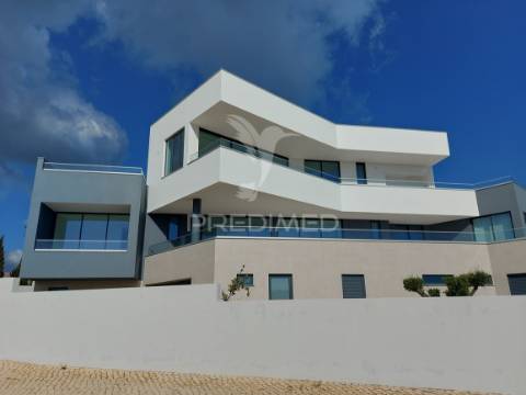 Nova (2024) moradia de luxo t4 - de 677m2 em lagos - algarve