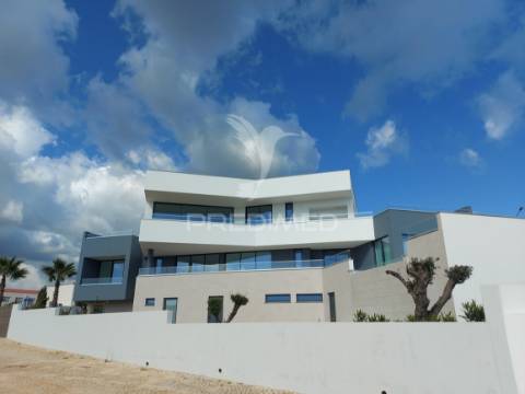 Nova (2024) moradia de luxo t4 - de 677m2 em lagos - algarve