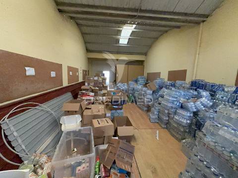 Oportunidade única no centro de aveiro - espaço comercial com projeto de habitação aprovado