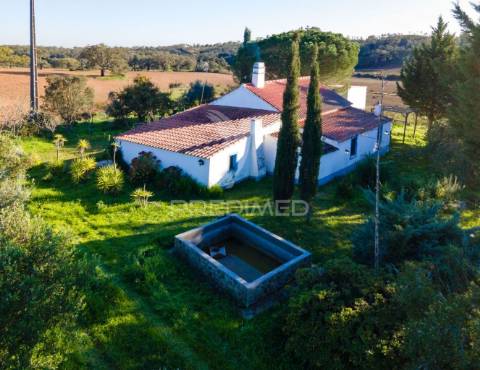 Monte alentejano com 17ha