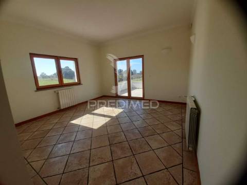 Moradia isolada com piscina,sesimbra.