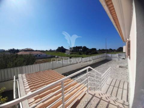 Moradia isolada com piscina,sesimbra.