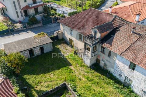 Quinta rústica com 6 hectares de terreno em moure, póvoa de lanhoso