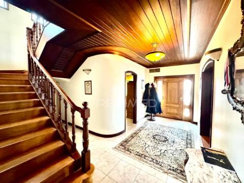 Moradia t3  em creixomil - guimarães