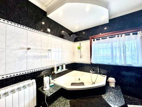 Moradia t3  em creixomil - guimarães