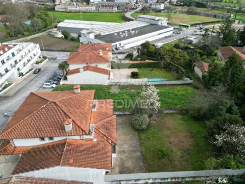 Moradia t3  em creixomil - guimarães