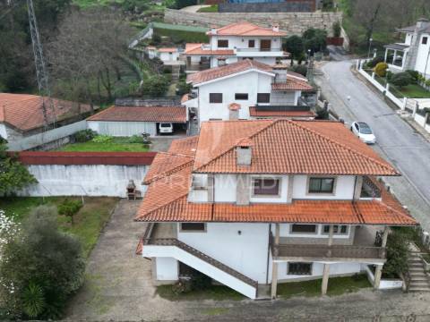 Moradia t3  em creixomil - guimarães