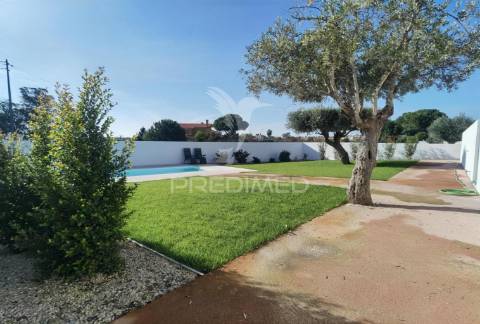 Moradia t4 -condomínio fechado éden entroncamento